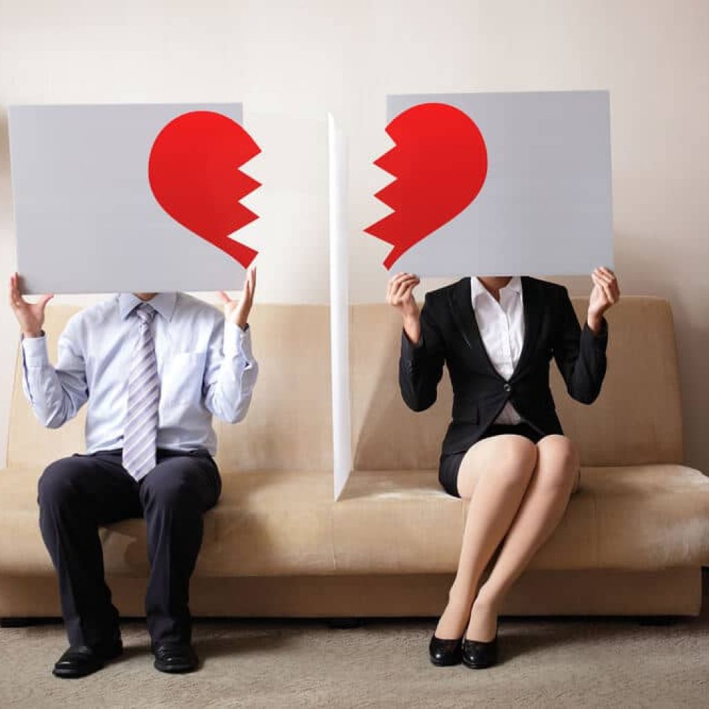 couple break up broken heart 1